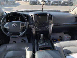 Toyota Land Cruiser foto 9