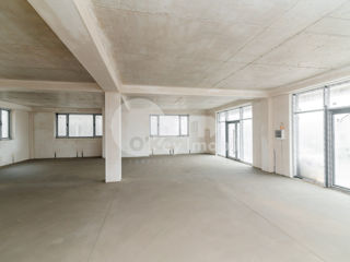 Spatiu comercial, Dumbrava, 258 mp, 2025 € ! foto 4