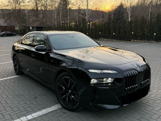 BMW 7 Series foto 2