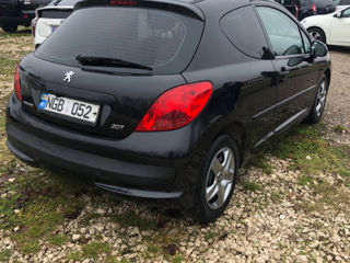 Peugeot 207 foto 5