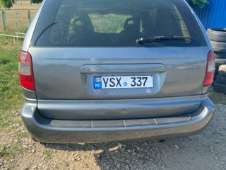 Chrysler Grand Voyager foto 2