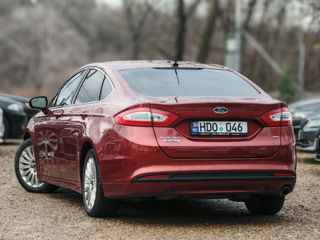 Ford Fusion foto 3