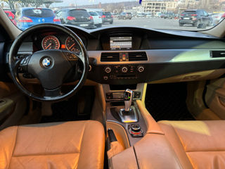 BMW 5 Series foto 10