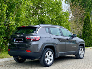 Jeep Compass фото 3