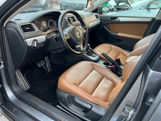 Volkswagen Jetta foto 14