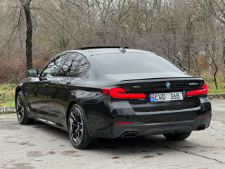 BMW 5 Series foto 4