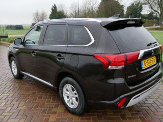 Mitsubishi Outlander foto 3