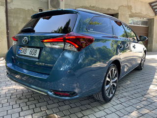 Toyota Auris foto 3