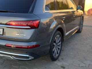 Audi Q7 foto 1