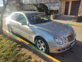 Mercedes E-Class foto 4