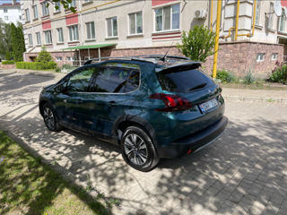 Peugeot 2008 foto 3