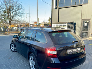 Skoda Octavia foto 3