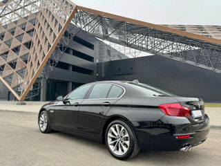 BMW 5 Series foto 2