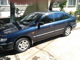 Mazda 626 foto 1