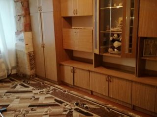 apartament ialoveni centru foto 6