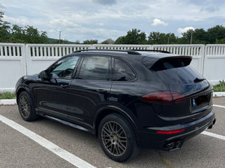 Porsche Cayenne foto 2