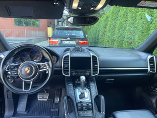 Porsche Cayenne foto 8