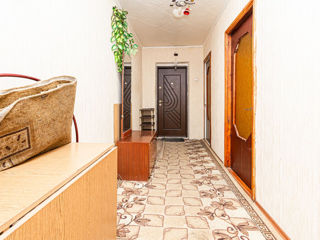 Apartament cu 3 camere, 70 m², Botanica, Chișinău foto 11