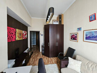 Apartament cu 3 camere, 145 m², Botanica, Chișinău foto 4