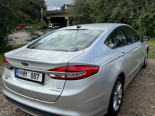 Ford Fusion foto 5