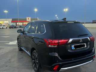 Mitsubishi Outlander foto 5