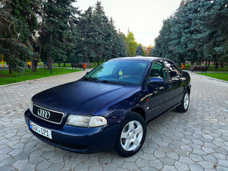 Audi A4 foto 1