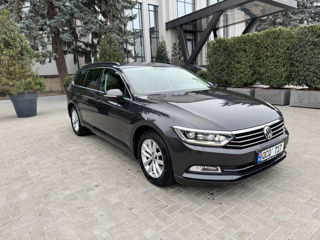 Volkswagen Passat foto 2