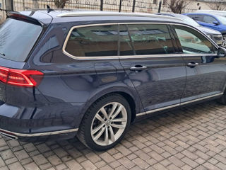 Volkswagen Passat foto 4