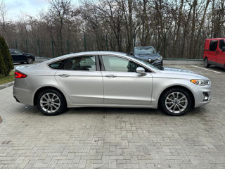 Ford Fusion foto 4