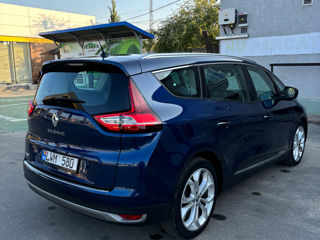 Renault Grand Scenic foto 2