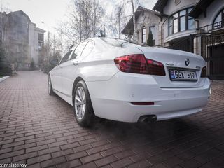 BMW 5 Series foto 3