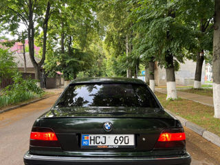 BMW 7 Series foto 8