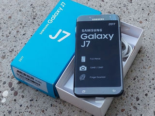 Продам Samsung Galaxy J7-2017 Black В идиале urgent!!!