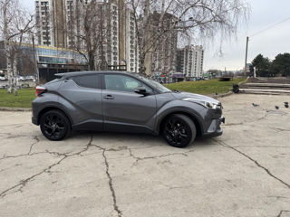 Toyota C-HR foto 5