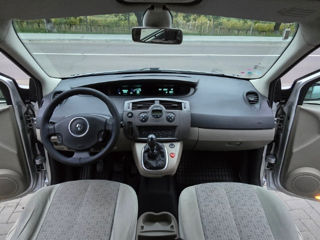 Renault Grand Scenic foto 8