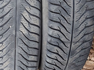 Vind 2 scaturi 195/65 r15 cu 600 lei ambele. foto 6