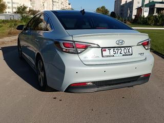 Hyundai Sonata foto 2