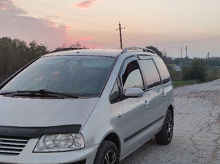 Volkswagen Sharan foto 5