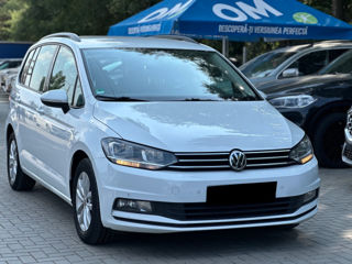 Volkswagen Touran foto 4