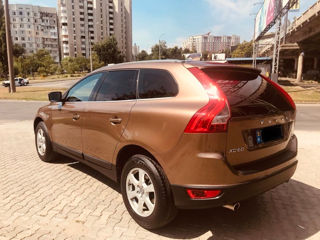 Volvo XC60 foto 2