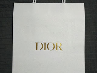 Dior оригинальные подарочные пакеты.