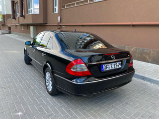 Mercedes E-Class foto 4