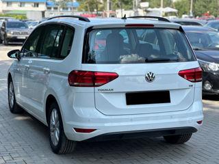 Volkswagen Touran foto 5