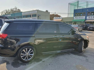 KIA Carnival foto 19