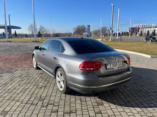 Volkswagen Passat foto 3