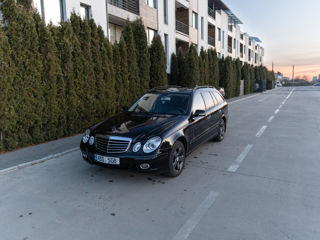 Mercedes E-Class foto 2