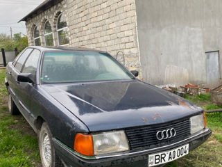 Audi 100