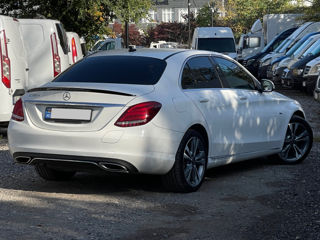 Mercedes C-Class foto 3