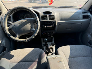 KIA Rio foto 10