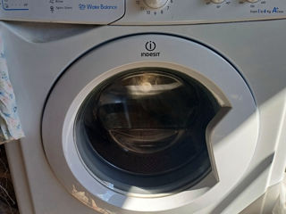 Masina Indesit foto 1